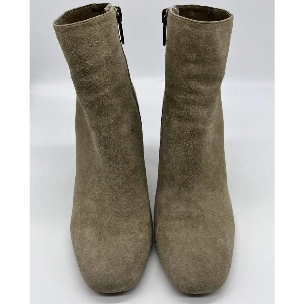 Vince Camuto Brynta2 6.5M Geometric Wood Block Heel Slim Above Ankle Zip Bootie